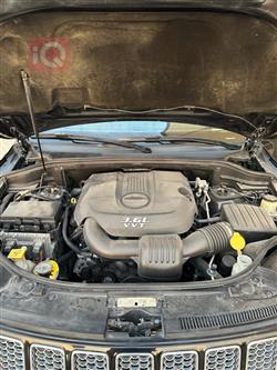 جیپ گراند شیرۆکی